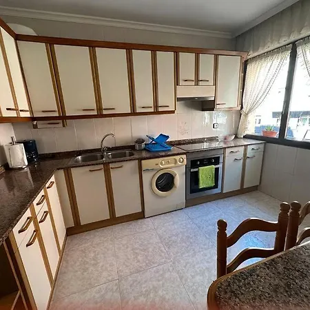 Comodo Y Centrico Apto. En Gijón