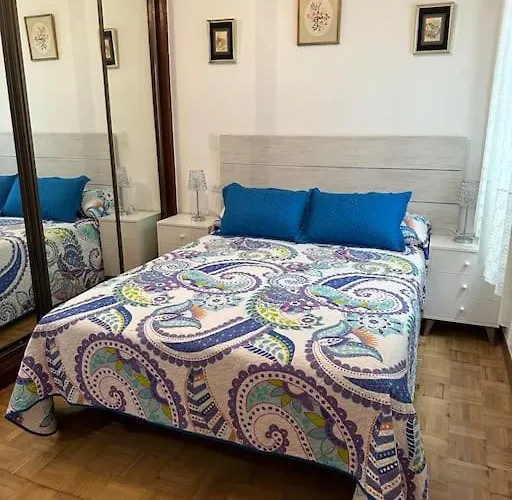 Comodo Y Centrico Apto. En Gijón